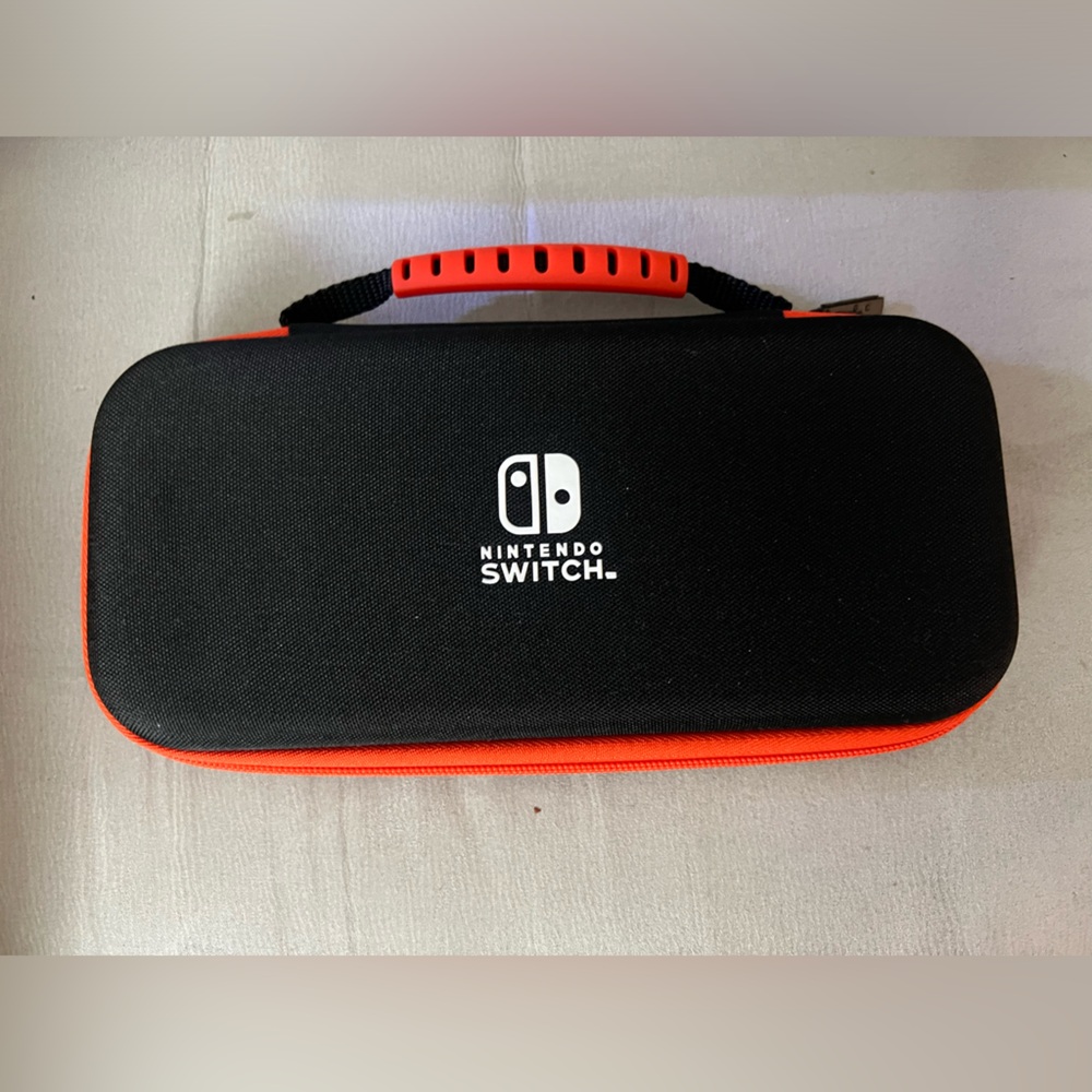 Nintendo switch case BRAND NEW !!